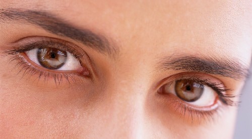 Maculopatia e distacco della retina: interventi sempre meno invasivi e recupero in 24 ore