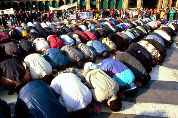 Circolare Ucoii a comunità Islamica: invito a tradurre sermoni