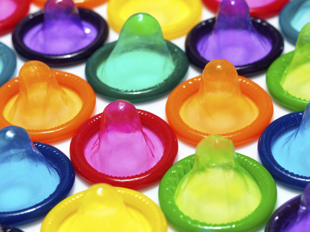 Ragazzini inventano S.T. Eye, il preservativo che cambia colore in presenza di malattie sessualmente trasmissibili