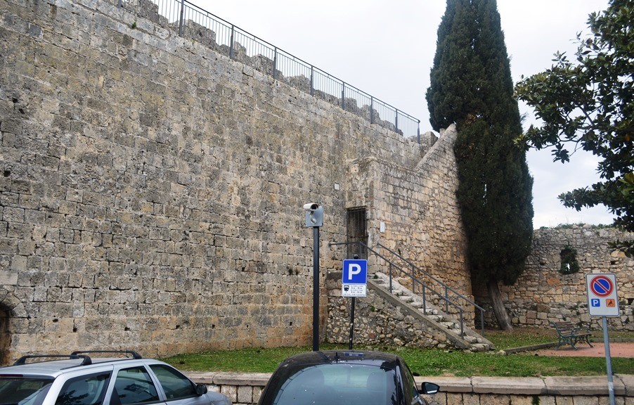 Telecamera di via di Porta Castello a Tarquinia (VT)