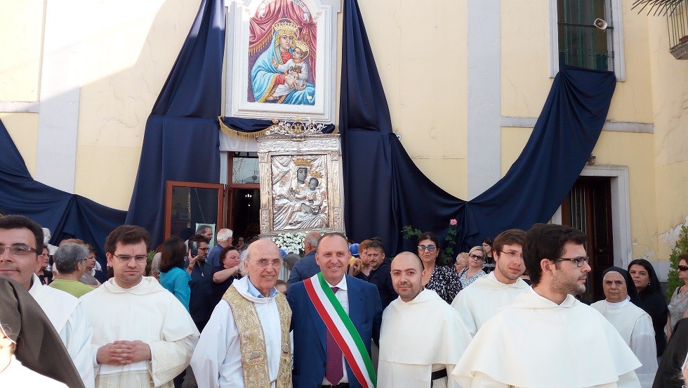 Mariglianella (NA), Sindaco Di Maiolo, Consacrazione della Città e Consegna delle Chiavi della Città a Maria Vergine della Sanità