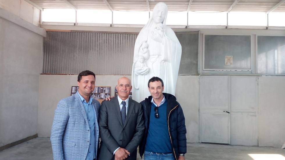 Mariglianella (NA), Amministrazione Comunale si congratula con lo scultore Luigi Minichino per la su ultima opera