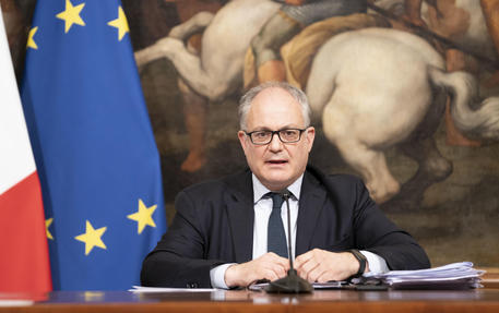 Gualtieri su Eurogruppo e MES: “Ottimo primo tempo”