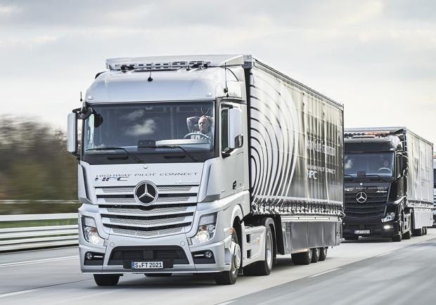 Motori: perchè i camion Mercedes-Benz hanno così tanto successo?