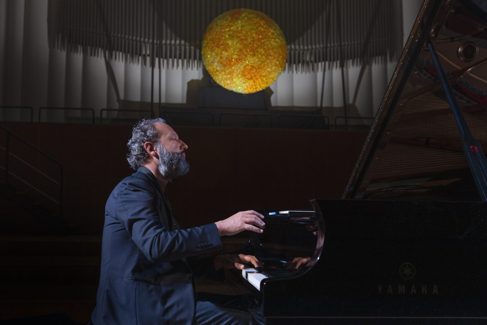 Blind Date – Concerto al buio 2022: il pianoforte di Cesare Picco e CBM Italia di nuovo insieme
