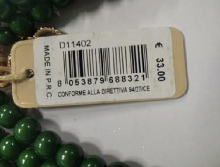 Etichetta collana verde, non ammesso in Italia